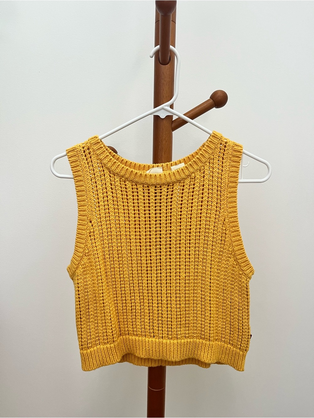 Levi's Ribbed Knit Sleeveless Cropped Tank - Mustard Yellow